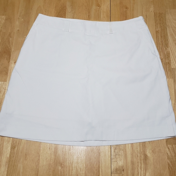 NIKE Golf Skort White sz 16 NWOT